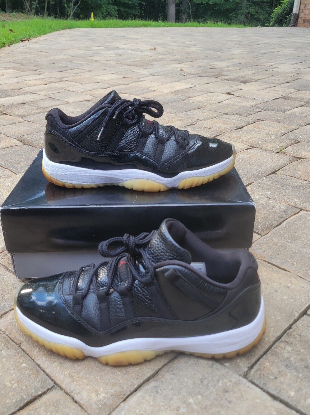 Jordan 11 Retro Low '72-10'